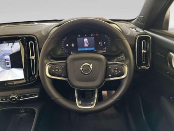 Volvo XC40 2.0 B4 MHEV Ultimate SUV 5dr Petrol Hybrid DCT Auto Euro 6 (s/s)