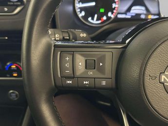 Nissan Qashqai 1.3 DIG-T MHEV Acenta Premium SUV 5dr Petrol Hybrid Manual Euro 