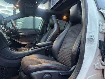 MERCEDES-BENZ GLA 2.1 GLA220d AMG Line (Premium Plus) SUV 5dr Diesel 7G-DCT 4MATIC