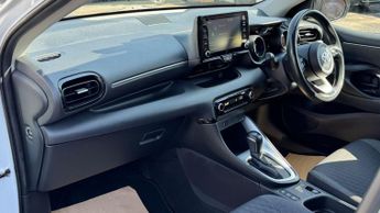 Toyota Yaris 1.5 VVT-h Design Hatchback 5dr Petrol Hybrid E-CVT Euro 6 (s/s) 
