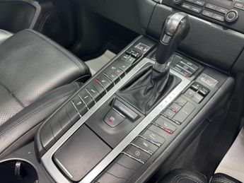 Porsche Macan 3.0 TD V6 S PDK 4WD Euro 6 (s/s) 5dr