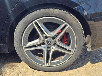 Mercedes-Benz A Class 2.0 A250 AMG Line 7G-DCT Euro 6 (s/s) 5dr