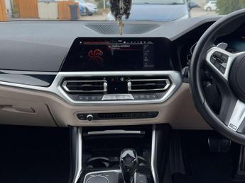 BMW 3 Series 3.0 330d M Sport Auto xDrive Euro 6 (s/s) 4dr