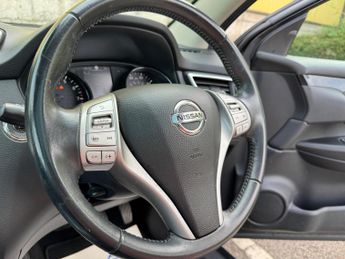 Nissan Qashqai 1.2 DIG-T Tekna XTRON 2WD Euro 6 (s/s) 5dr