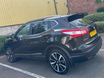Nissan Qashqai 1.2 DIG-T Tekna XTRON 2WD Euro 6 (s/s) 5dr