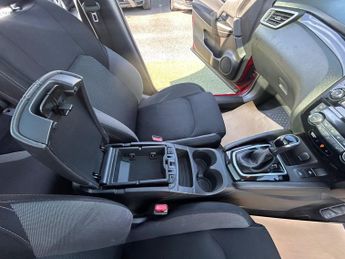 Nissan Qashqai 1.3 DIG-T N-Connecta DCT Auto Euro 6 (s/s) 5dr