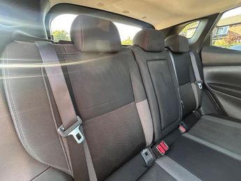 Nissan Qashqai 1.3 DIG-T N-Connecta DCT Auto Euro 6 (s/s) 5dr