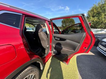 Nissan Qashqai 1.3 DIG-T N-Connecta DCT Auto Euro 6 (s/s) 5dr