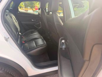 Jaguar E-PACE 2.0 D180 R-Dynamic SE Auto AWD Euro 6 (s/s) 5dr