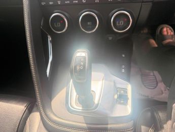 Jaguar E-PACE 2.0 D180 R-Dynamic SE Auto AWD Euro 6 (s/s) 5dr