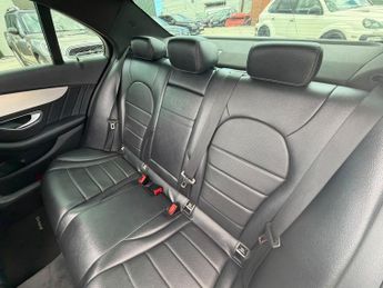 Mercedes-Benz C Class 2.1 C220d AMG Line (Premium) 7G-Tronic+ Euro 6 (s/s) 4dr
