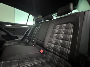Volkswagen Golf 2.0 TDI BlueMotion Tech GTD DSG Euro 6 (s/s) 5dr