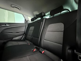 Hyundai TUCSON 1.6 CRDi MHEV SE Nav DCT Euro 6 (s/s) 5dr