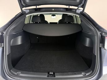 Tesla Model Y Auto RWD 5dr