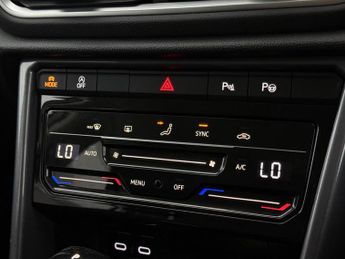 Volkswagen T-Roc 1.5 TSI Style DSG Euro 6 (s/s) 5dr