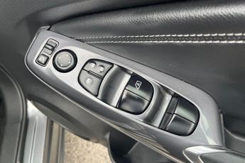 Nissan Juke 1.0 DiG-T 114 N-Connecta 5dr DCT