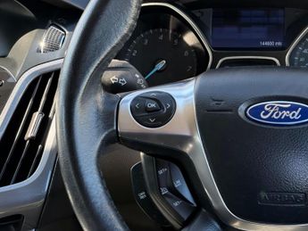 Ford Focus 1.0T EcoBoost Titanium X Euro 5 (s/s) 5dr
