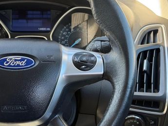 Ford Focus 1.0T EcoBoost Titanium X Euro 5 (s/s) 5dr