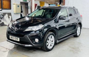 Toyota RAV4 2.2 D-CAT Invincible Auto 4WD Euro 5 5dr