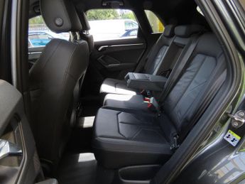 Audi Q3 1.5 TFSI CoD 35 S line S Tronic Euro 6 (s/s) 5dr