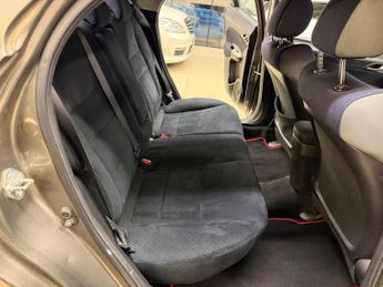 Honda Civic 1.4 i-DSI SE Plus 5dr (Metallic Paint)