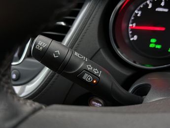 Vauxhall Grandland X 1.2 Turbo Sport Nav Auto Euro 6 (s/s) 5dr