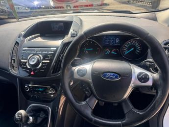 Ford Kuga 2.0 TDCi Titanium 2WD Euro 5 5dr