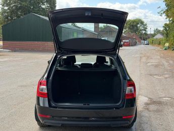 Skoda Octavia 1.6 TDI CR S Estate 5dr Diesel DSG Euro 6 (s/s) (115 ps)