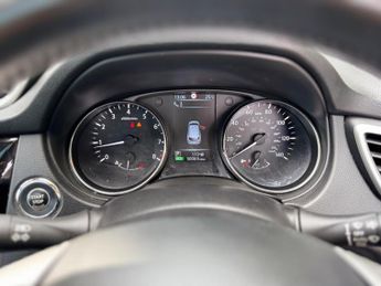 Nissan Qashqai 1.2 DIG-T Tekna XTRON 2WD Euro 6 (s/s) 5dr