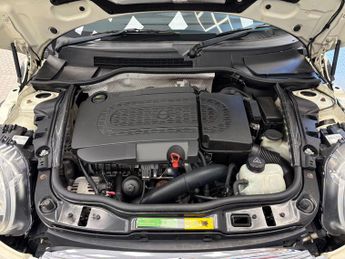MINI Convertible 1.6 Cooper D Euro 5 (s/s) 2dr
