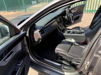 Jaguar XF 2.0d R-Sport Auto Euro 6 (s/s) 4dr