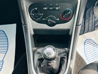 Peugeot 307 1.6 HDi S Hatchback 5dr Diesel Manual (129 g/km, 110 bhp)