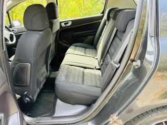 Peugeot 307 1.6 HDi S Hatchback 5dr Diesel Manual (129 g/km, 110 bhp)