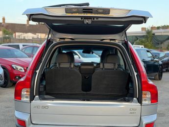Volvo XC90 2.4 D5 SE Lux Geartronic AWD 5dr