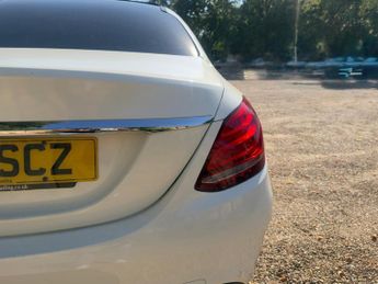 Mercedes-Benz C Class 2.1 C220d AMG Line (Premium Plus) 7G-Tronic+ Euro 6 (s/s) 4dr
