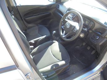 Vauxhall Viva 1.0i SE Euro 6 5dr (a/c)