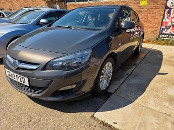 Vauxhall Astra 1.7 CDTi ecoFLEX Energy Hatchback 5dr Diesel Manual Euro 5 (110 