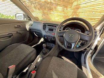 KIA RIO 1.4 1 Hatchback 5dr Petrol Manual (139 g/km, 95 bhp) 12 MONTHS A