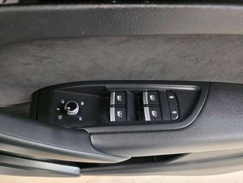 Audi Q5 2.0 TFSIe 50 Black Edition S Tronic quattro Euro 6 (s/s) 5dr 14.