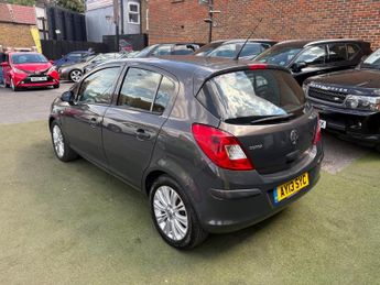 Vauxhall Corsa 1.4 16V SE Auto Euro 5 5dr