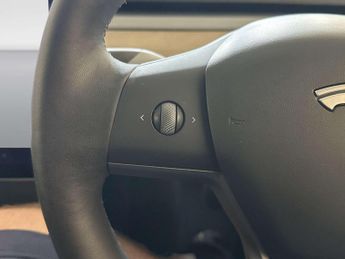 Tesla Model 3 (Dual Motor) Long Range Saloon 4dr Electric Auto 4WDE (346 ps)