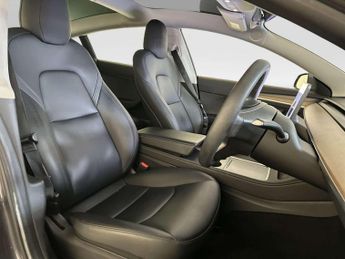 Tesla Model 3 Saloon 4dr Electric Auto RWD (241 bhp)
