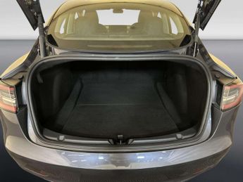 Tesla Model 3 Saloon 4dr Electric Auto RWD (241 bhp)