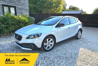 Volvo V40 Cross Country 1.6 T4 Lux Nav Hatchback 5dr Petrol Powershift Euro 5 (s/s) (180