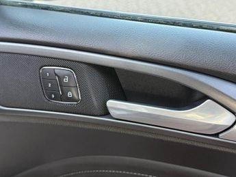 Ford Mondeo 2.0 TDCi Titanium Powershift Euro 6 (s/s) 5dr