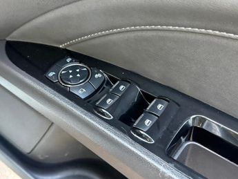 Ford Mondeo 2.0 TDCi Titanium Powershift Euro 6 (s/s) 5dr