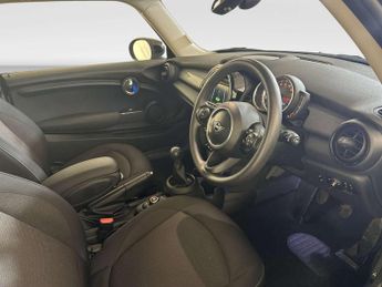MINI Hatch 1.5 Cooper Classic Hatchback 3dr Petrol Manual Euro 6 (s/s) (136