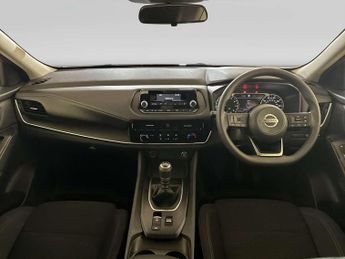 Nissan Qashqai 1.3 DIG-T MHEV Visia SUV 5dr Petrol Hybrid Manual Euro 6 (s/s) (