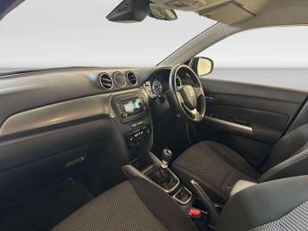 Suzuki Vitara 1.4 Boosterjet MHEV SZ4 SUV 5dr Petrol Hybrid Manual Euro 6 (s/s
