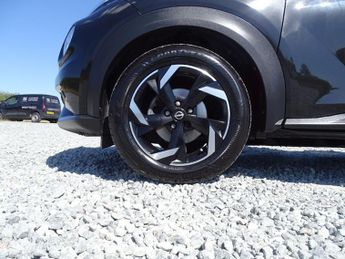 Nissan Juke 1.0 DIG-T N-Connecta DCT Auto Euro 6 (s/s) 5dr